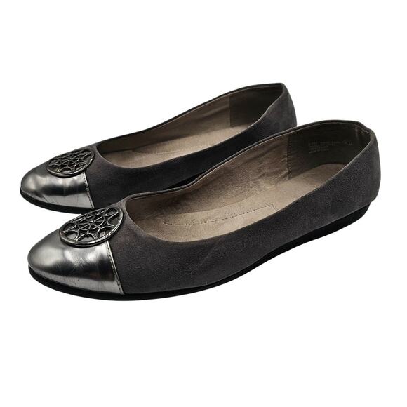 A2 by Aerosoles Trend Book Grey Suede Silver Cap Toe Flat Slip On Women 9.5 - Picture 1 of 8